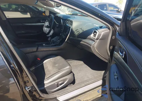 2021 Nissan Maxima Sv Xtronic Cvt z USA, uszkodzony, nr VIN 1N4AA6CV3MC505407